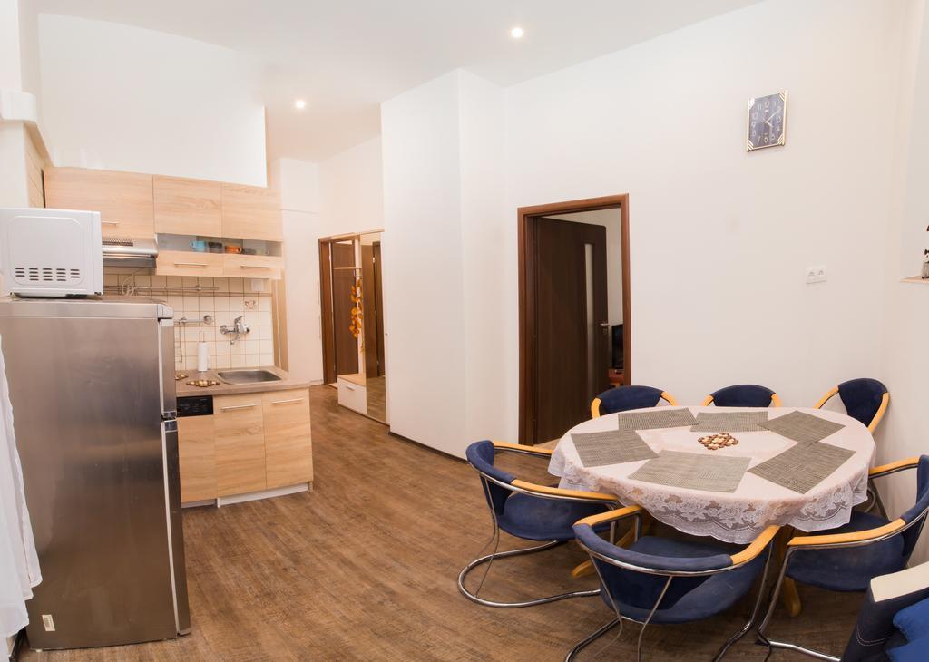 Apartment Ve Smeckach Praha Exteriér fotografie